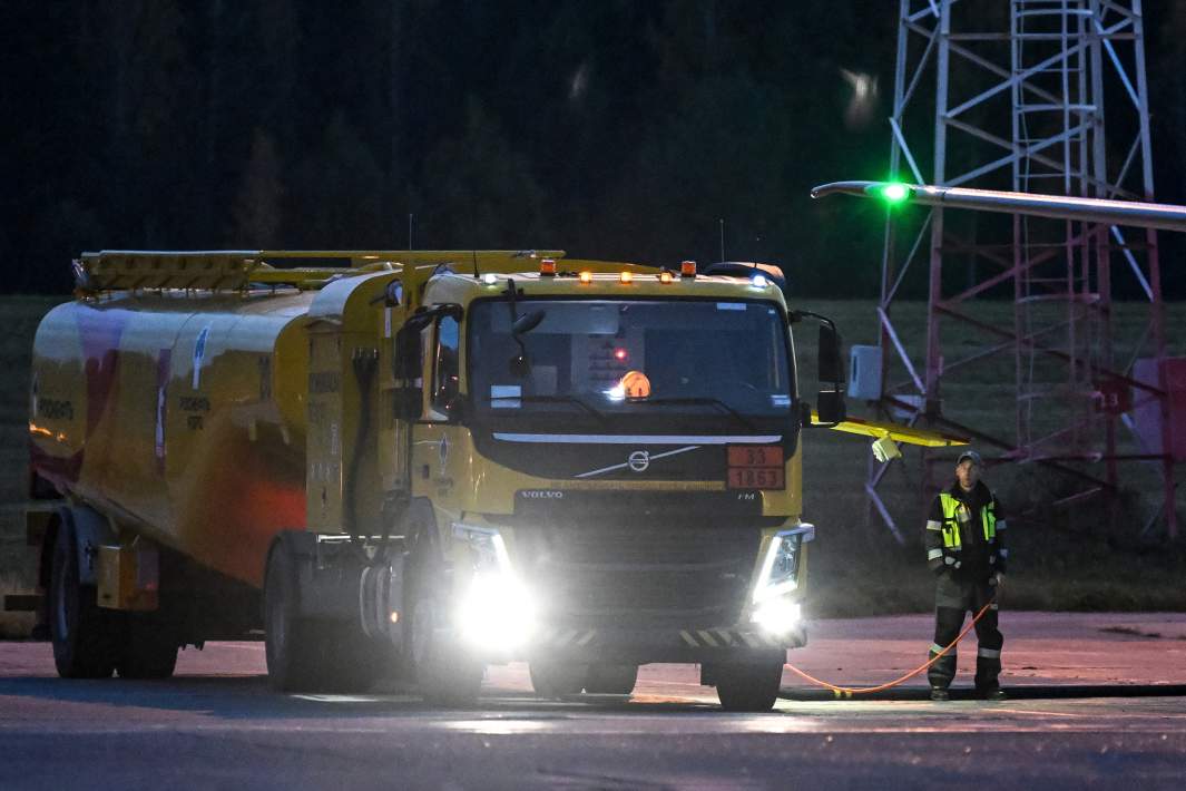 Regulärer Flug: Exportstopp von Flugbenzin schützt Russland vor Preissprüngen