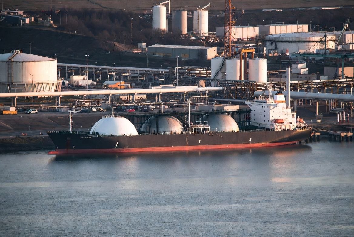 Nachrichten Öl und Gas und Energie 4. Juni 2026: EIA-Daten zu Lagerbeständen, Analystenprognose bis 2027, OPEC+ am 7. Juni, Flugkraftstoff, LNG und Strommarkt