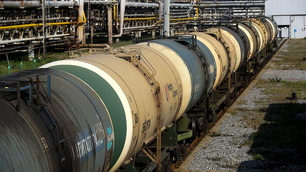 Weißrussland hat den Benzinverkauf über die Petersburger Börse drastisch erhöht