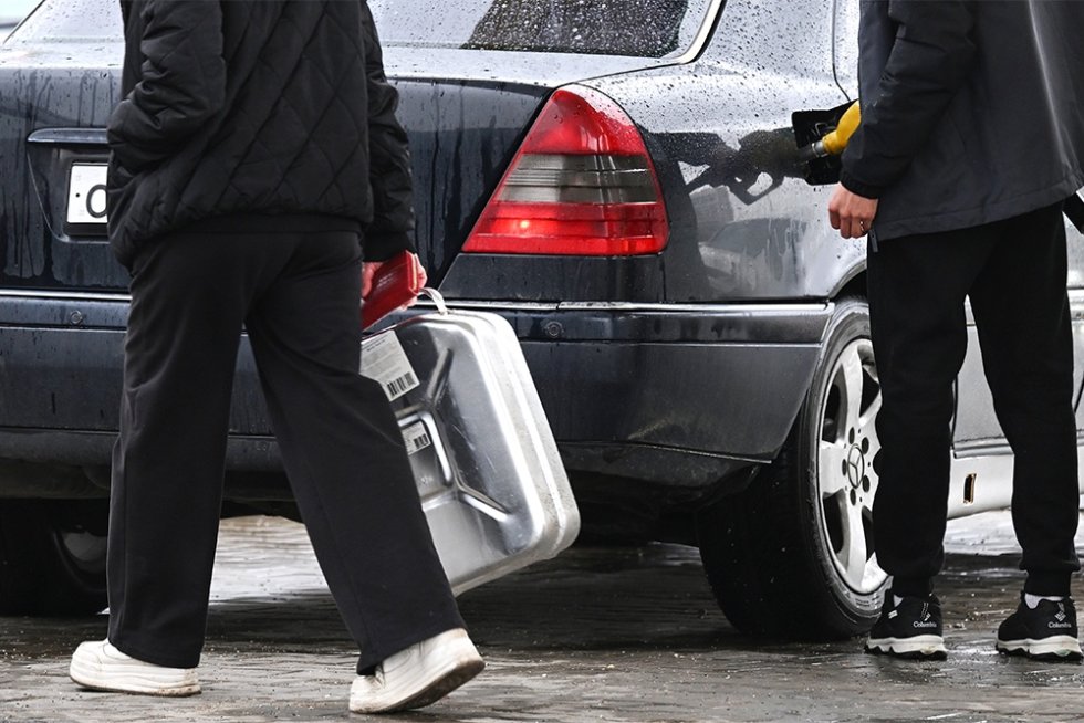 Der Anstieg der Benzin- und Dieselpreise an der Börse wurde begrenzt. Wie wird dies helfen, die Preise an den Tankstellen zu stabilisieren.